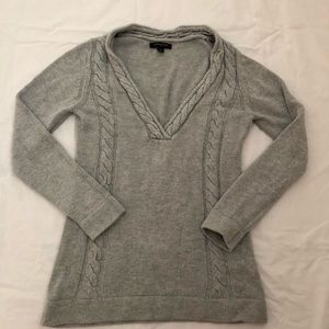 Gray Banana Republic sweater